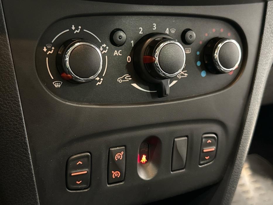 DACIA Sandero 2014