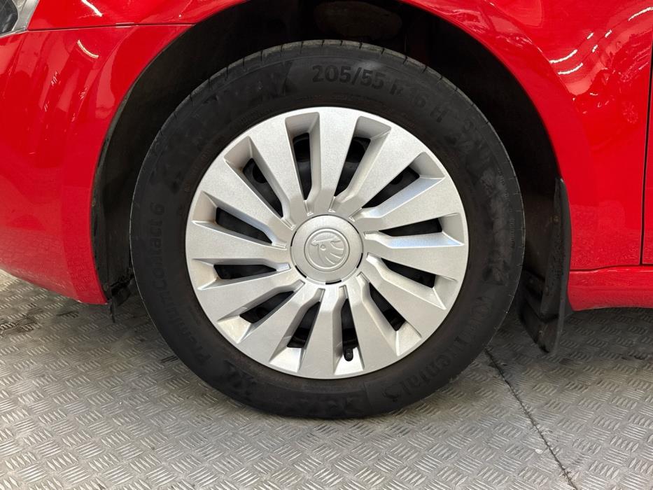 SKODA Octavia 2014