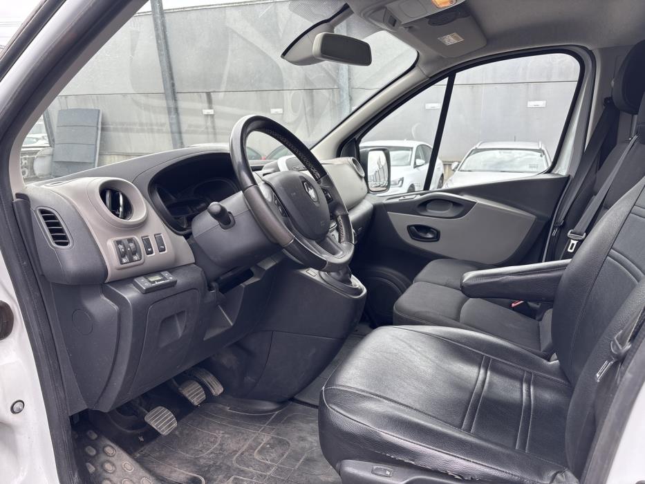 RENAULT Trafic 2016