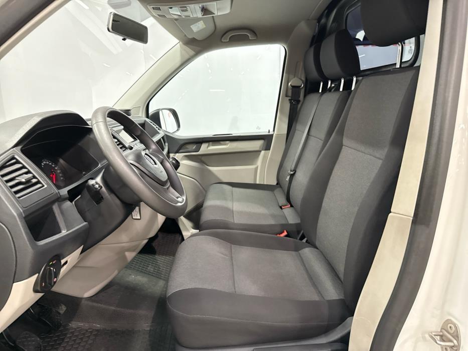 VOLKSWAGEN Transporter 2018