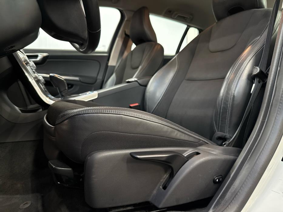 VOLVO V60 2018