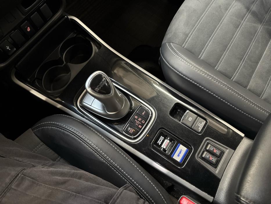 MITSUBISHI Outlander PHEV 2019