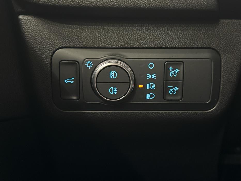 FORD Kuga 2023