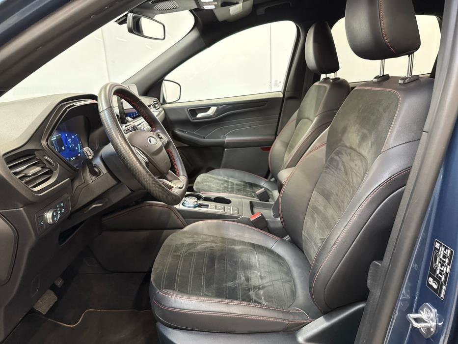 FORD Kuga 2023