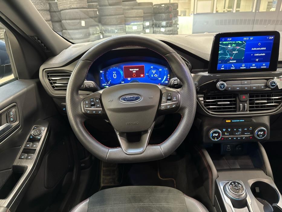 FORD Kuga 2023