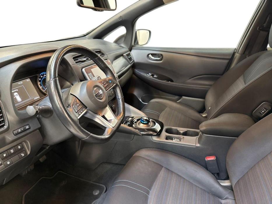 NISSAN Leaf 2020