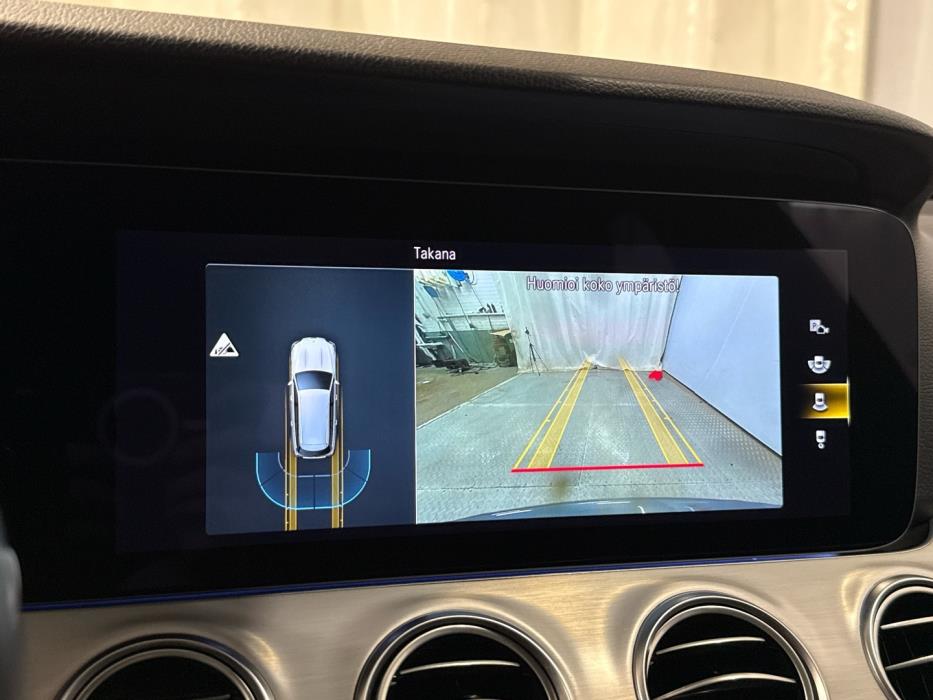 MERCEDES-BENZ E 2021