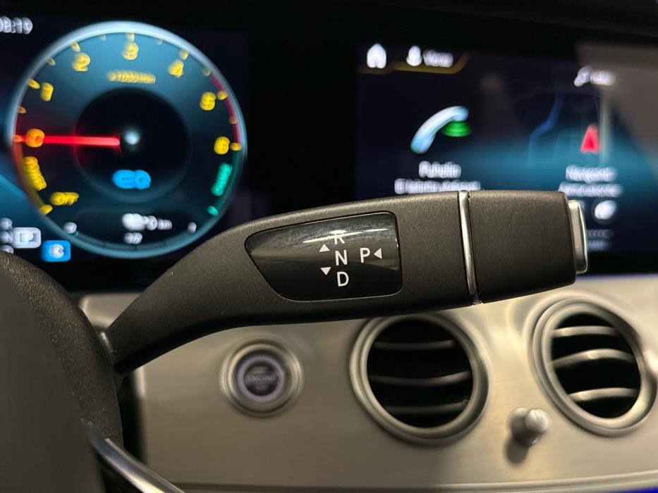 MERCEDES-BENZ E 2021