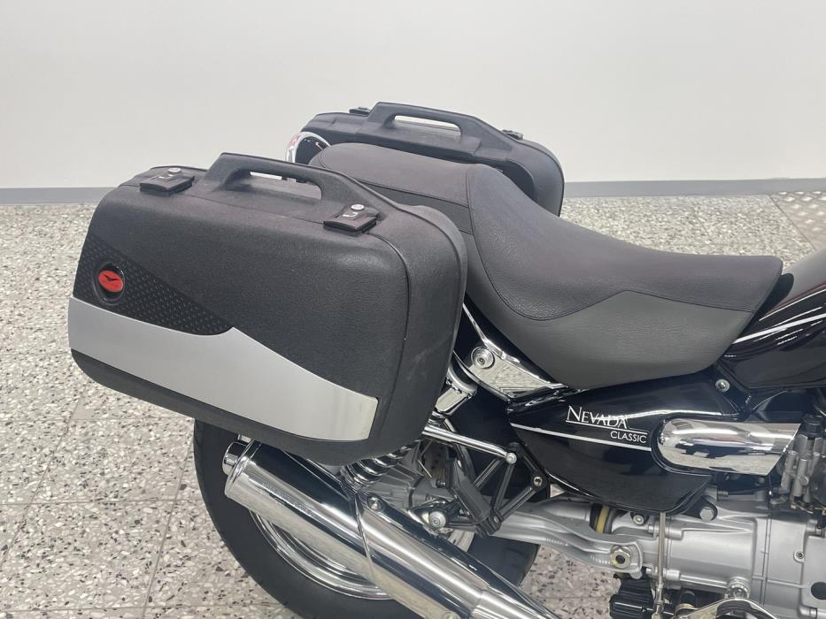 MOTO GUZZI 750 Nevada Classic 2006