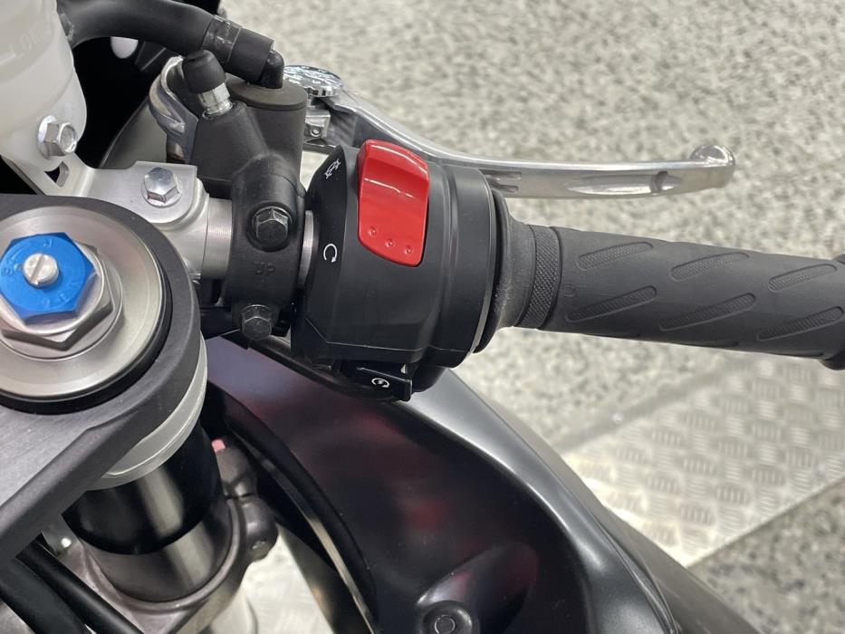 SUZUKI GSX-R 2006