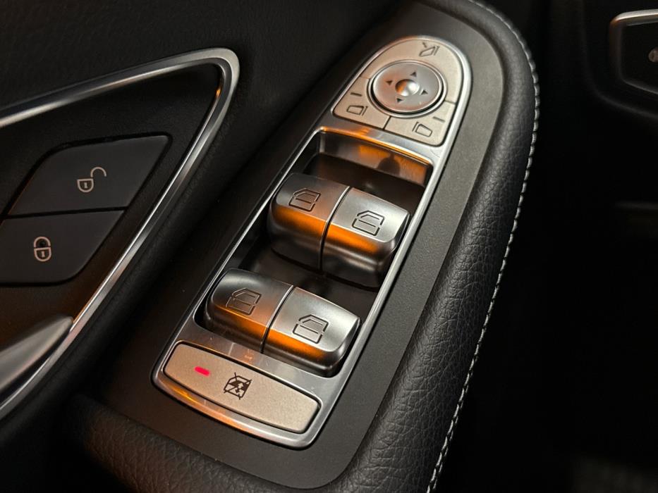 MERCEDES-BENZ C 2016