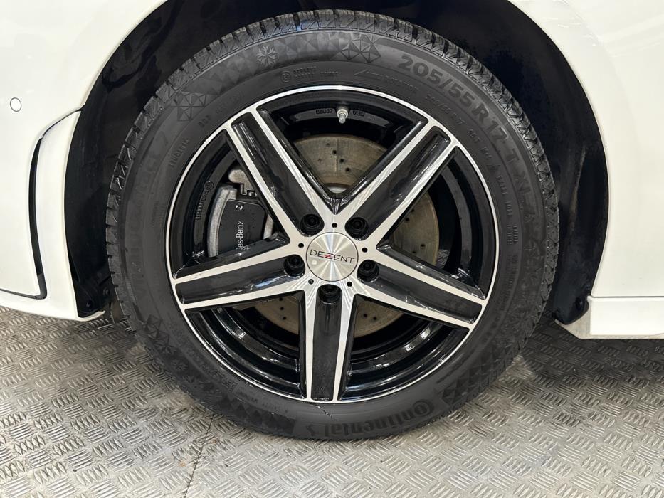 MERCEDES-BENZ CLA 2021