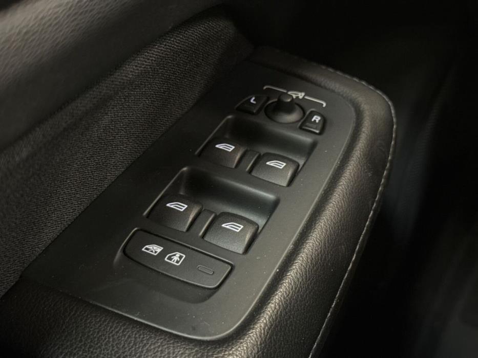 VOLVO V60 2020