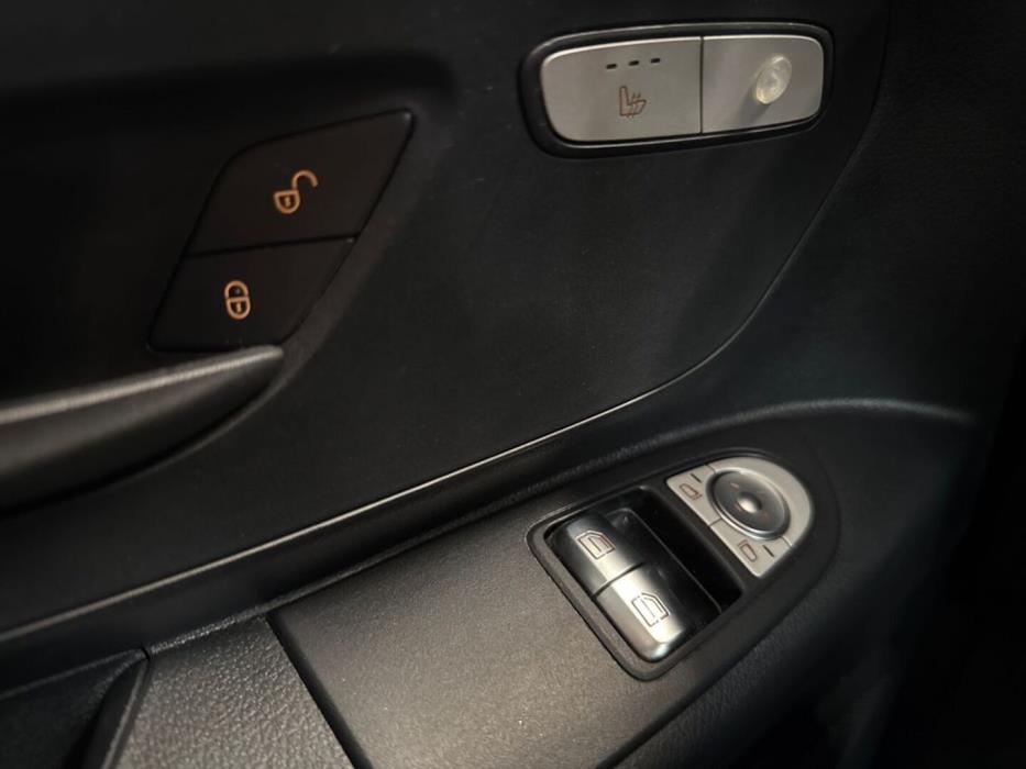 MERCEDES-BENZ Vito 2021