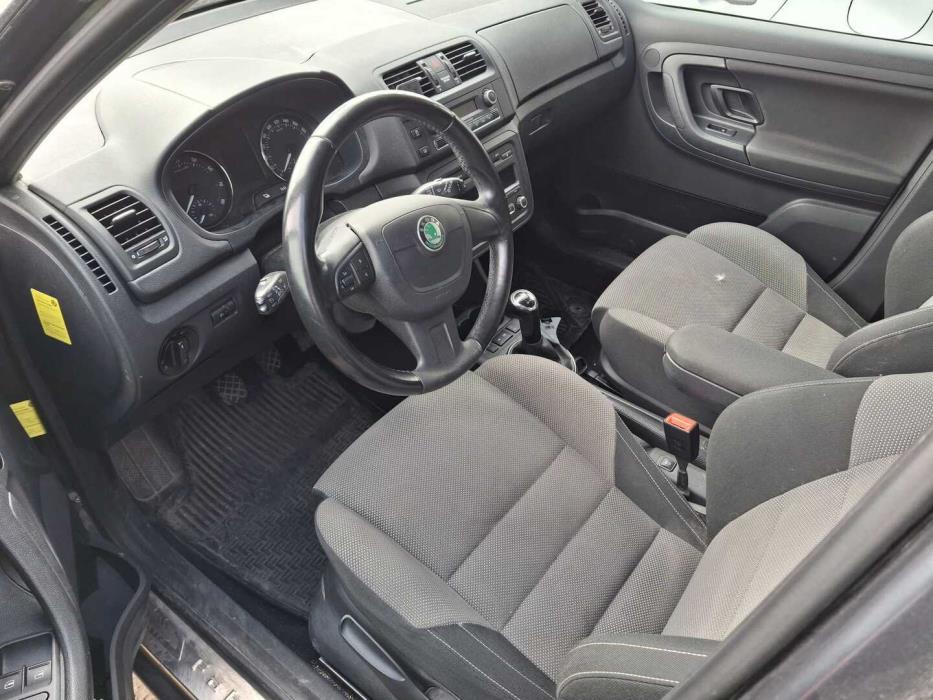 SKODA Fabia 2011
