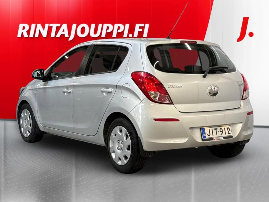 HYUNDAI i20 2013