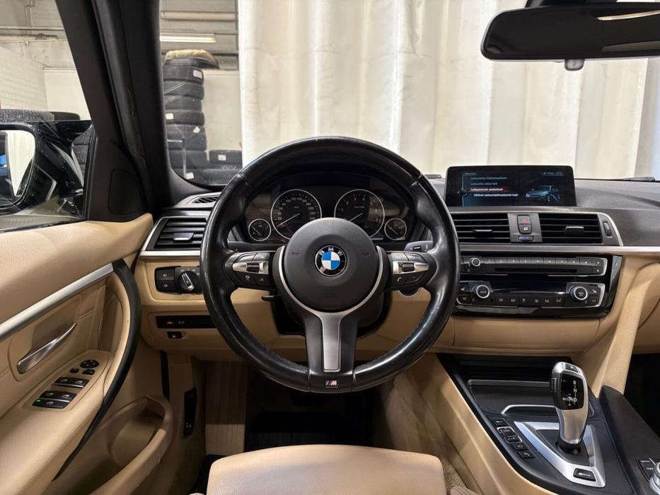 BMW 330 2017