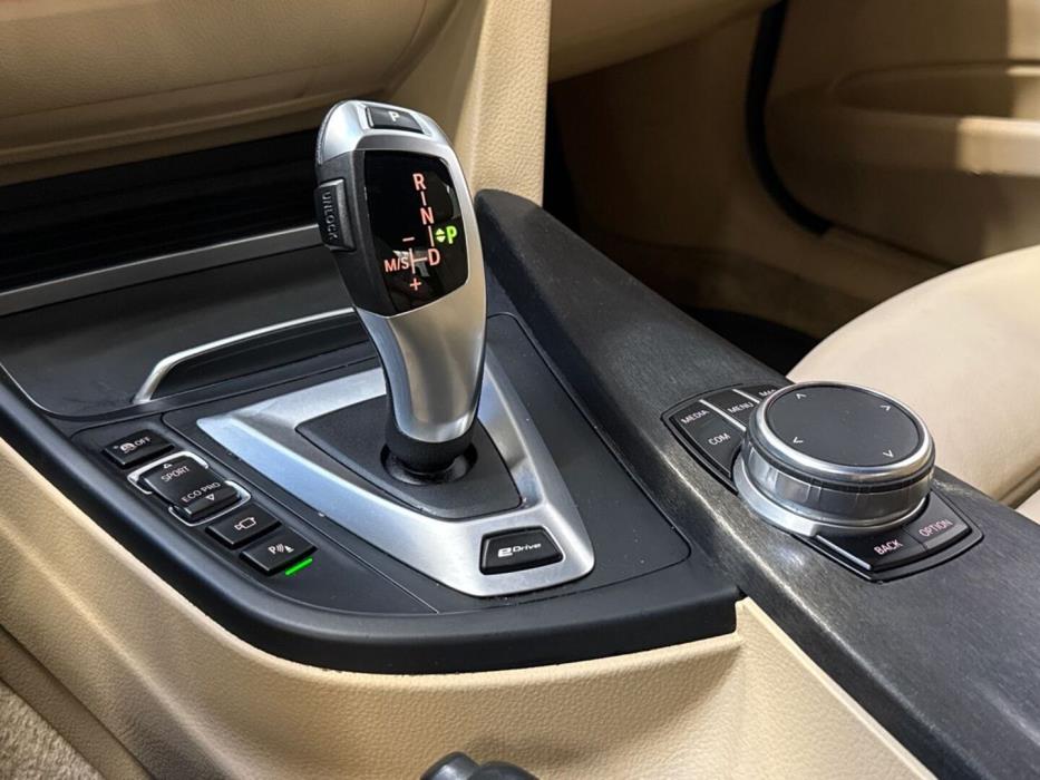 BMW 330 2017