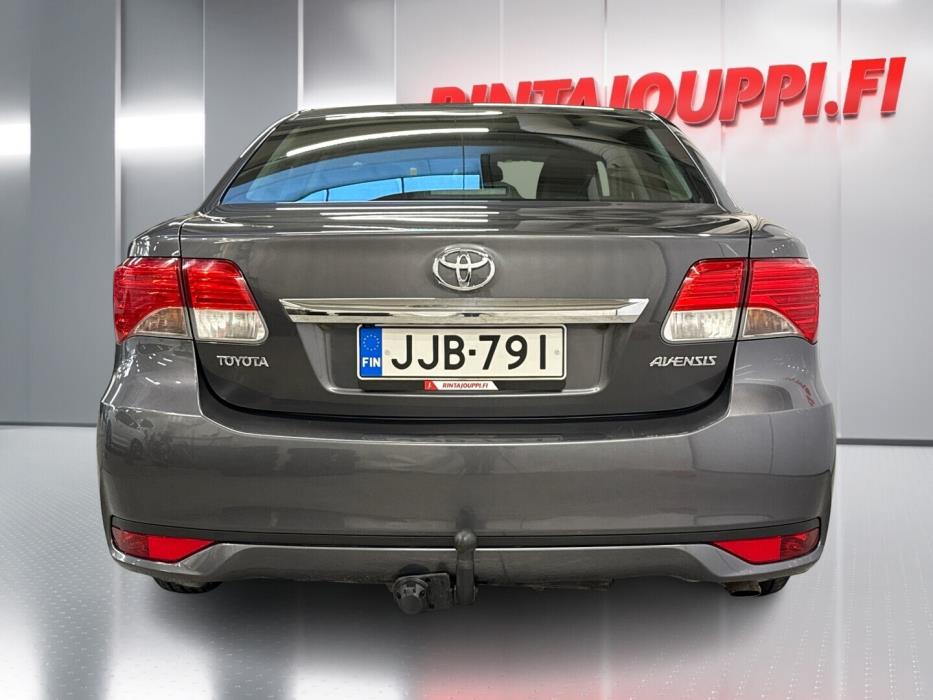 TOYOTA Avensis 2014