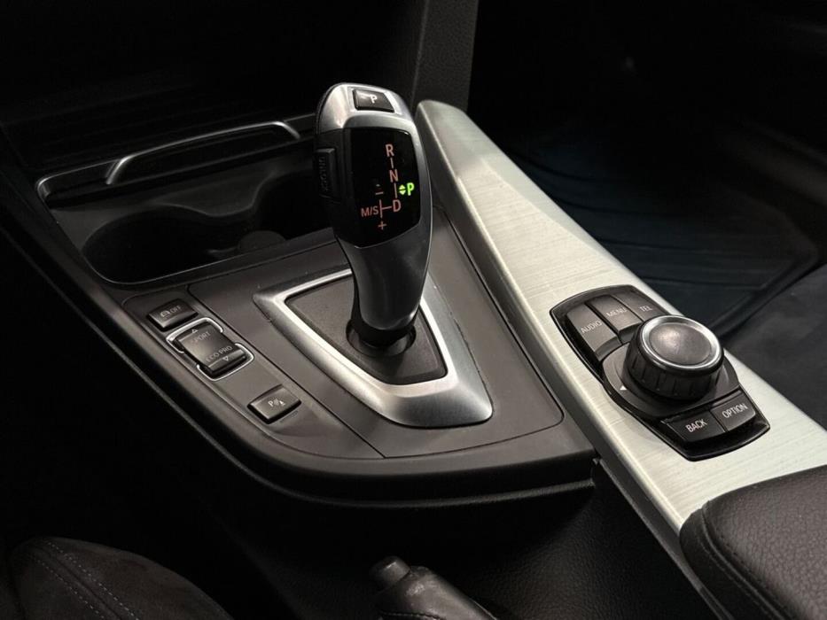 BMW 318 Gran Turismo 2016