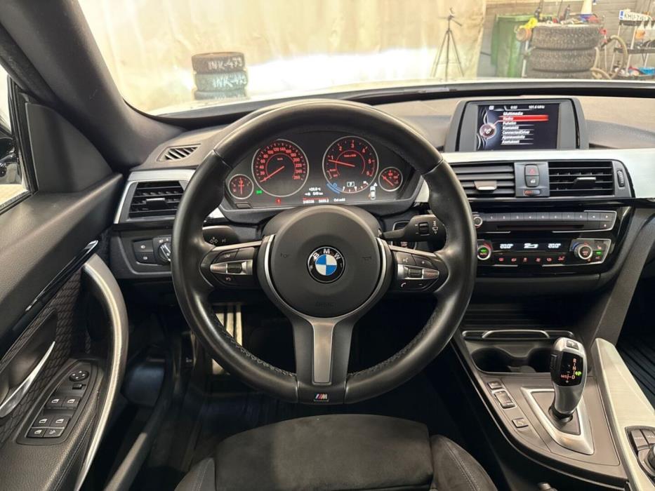 BMW 318 Gran Turismo 2016