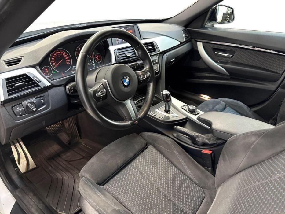 BMW 318 Gran Turismo 2016