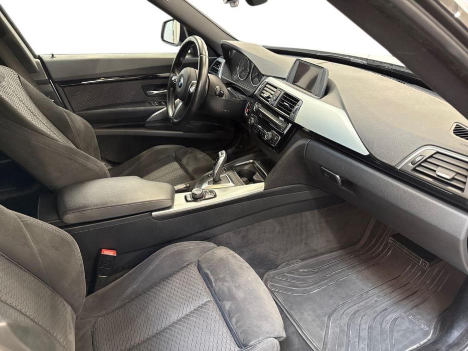BMW 318 Gran Turismo 2016