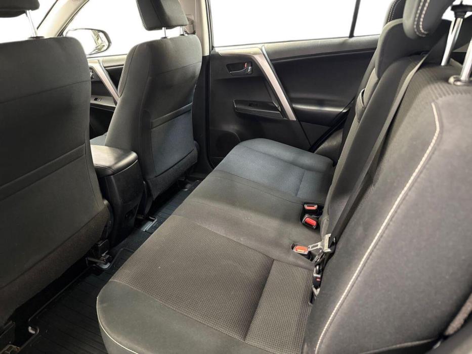 TOYOTA RAV4 2018