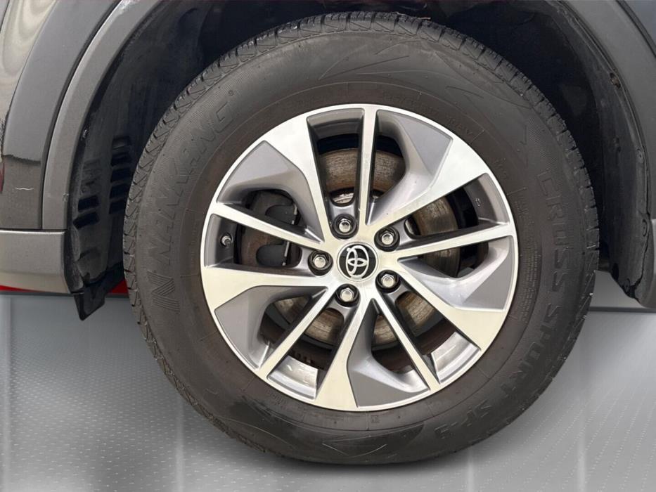 TOYOTA RAV4 2018