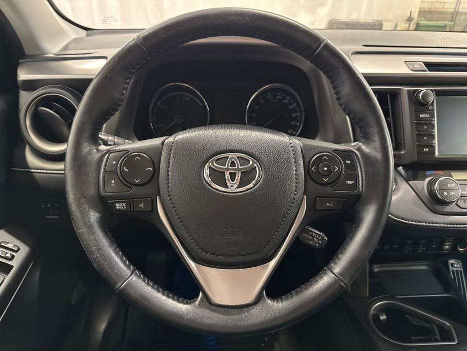 TOYOTA RAV4 2018
