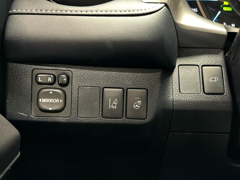 TOYOTA RAV4 2018
