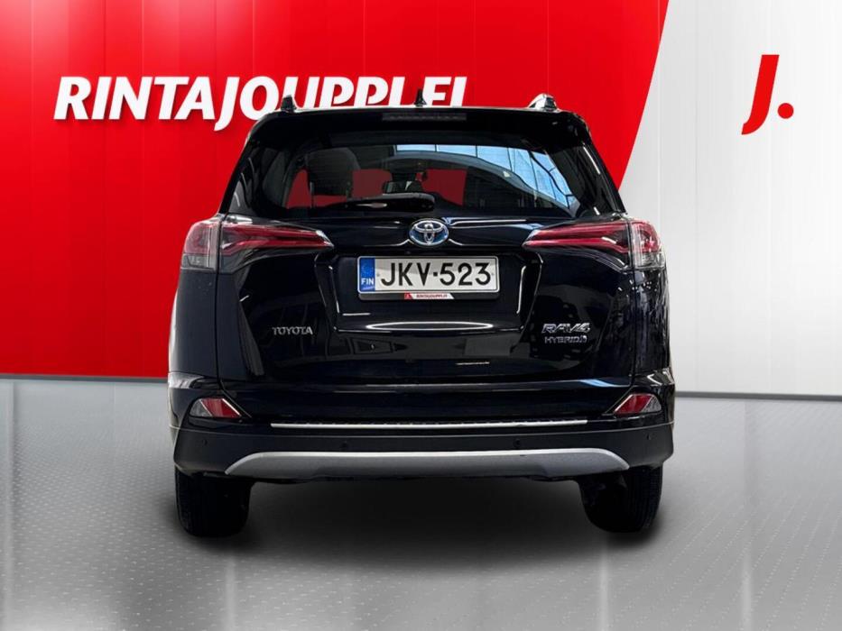 TOYOTA RAV4 2018