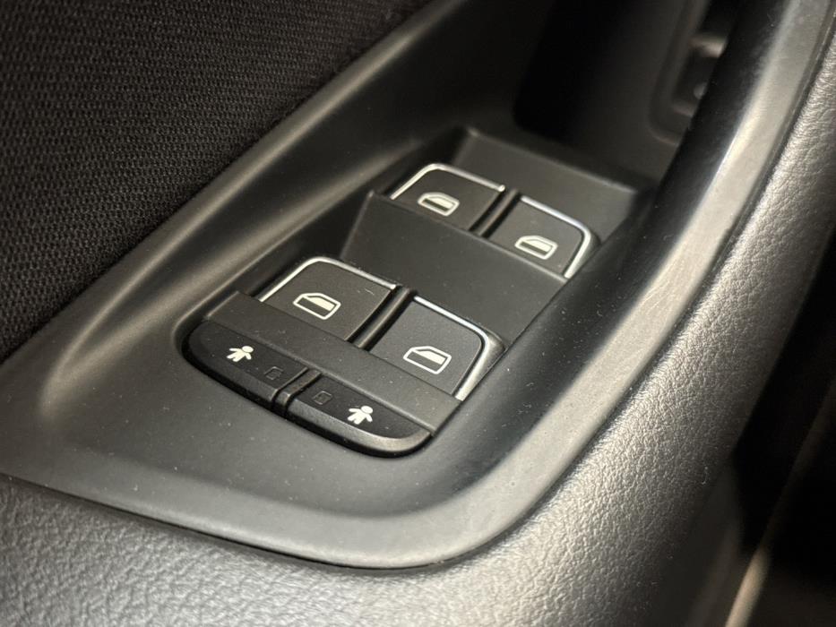 AUDI A6 2012