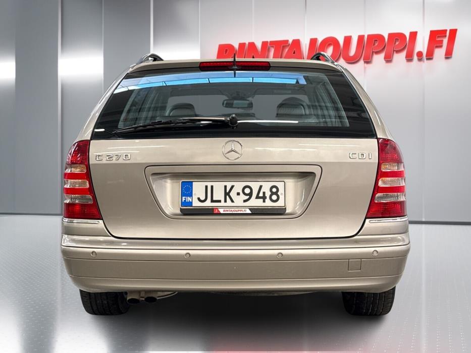 MERCEDES-BENZ C 2005