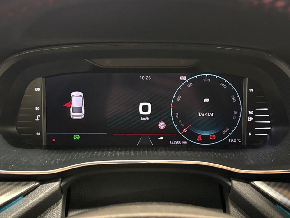 SKODA Octavia 2021