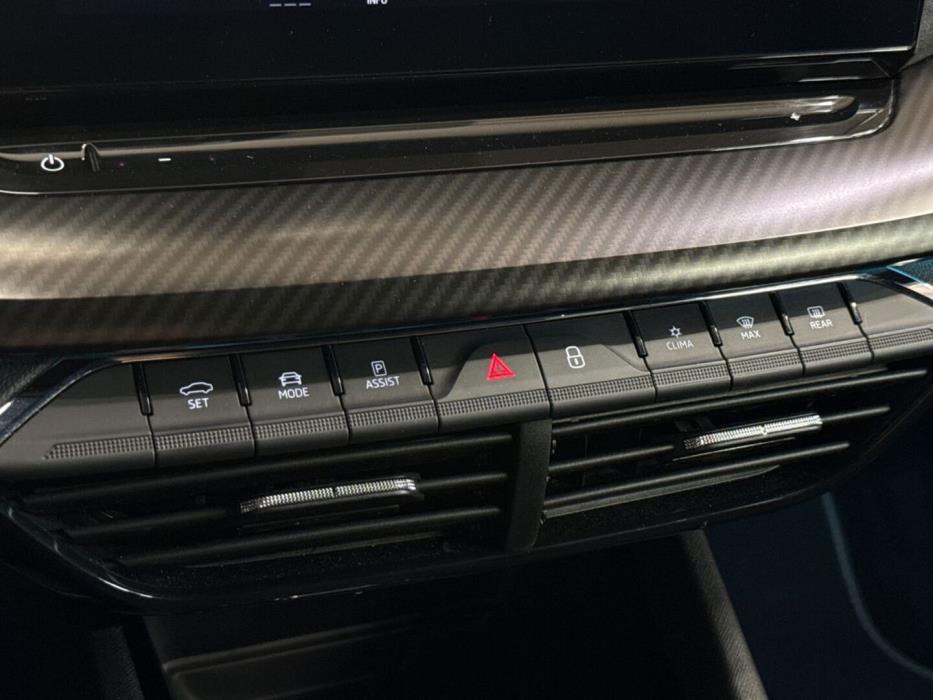 SKODA Octavia 2021