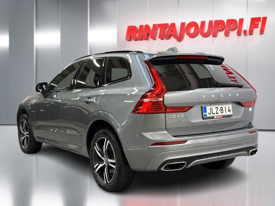 VOLVO XC60 2021