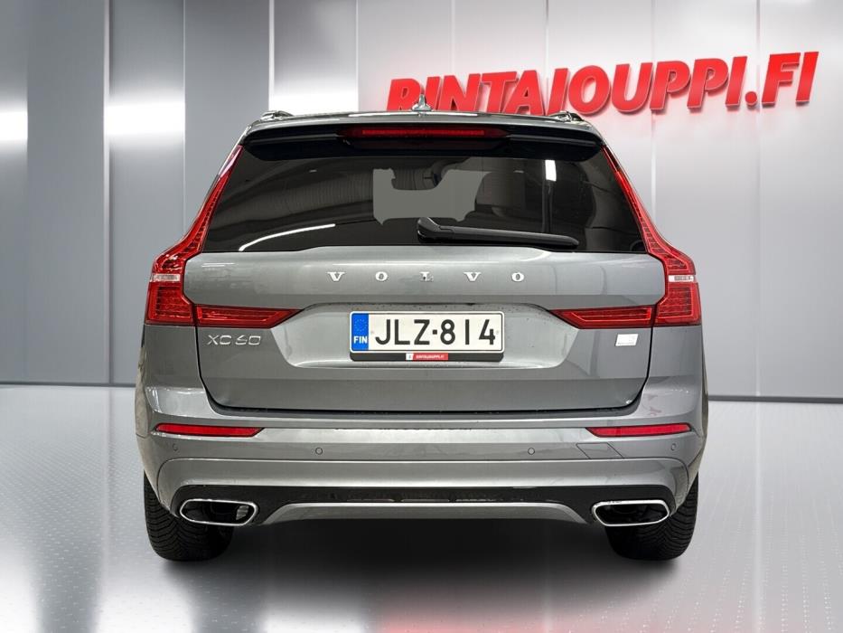 VOLVO XC60 2021