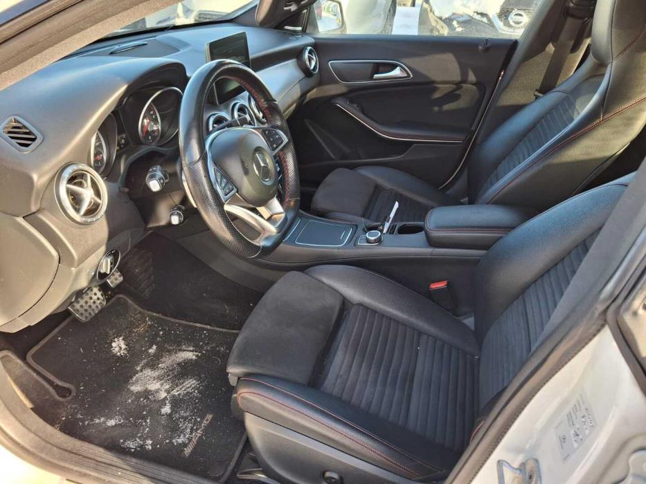 MERCEDES-BENZ CLA 2016