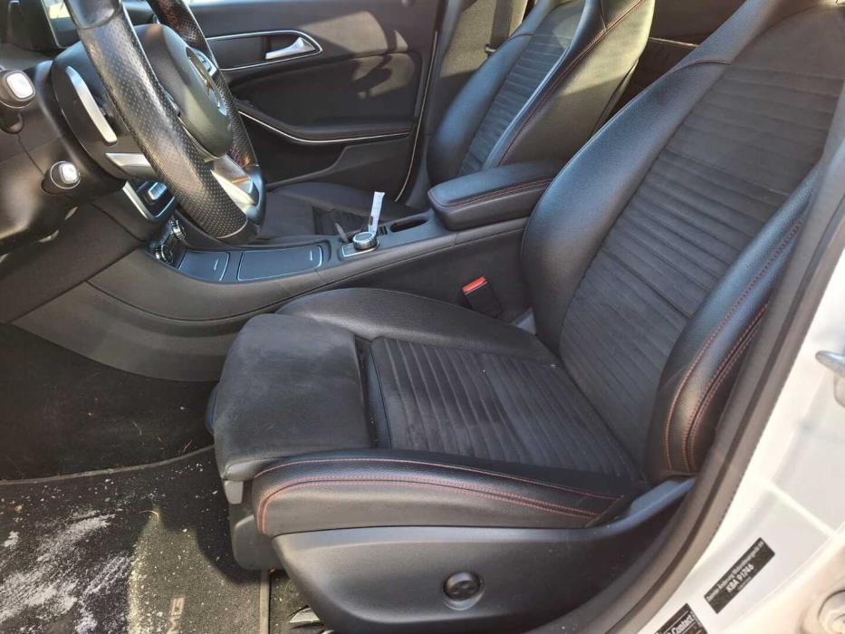 MERCEDES-BENZ CLA 2016