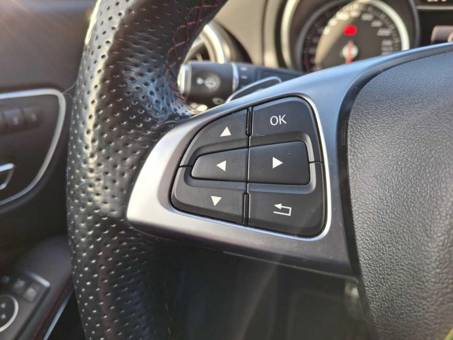 MERCEDES-BENZ CLA 2016