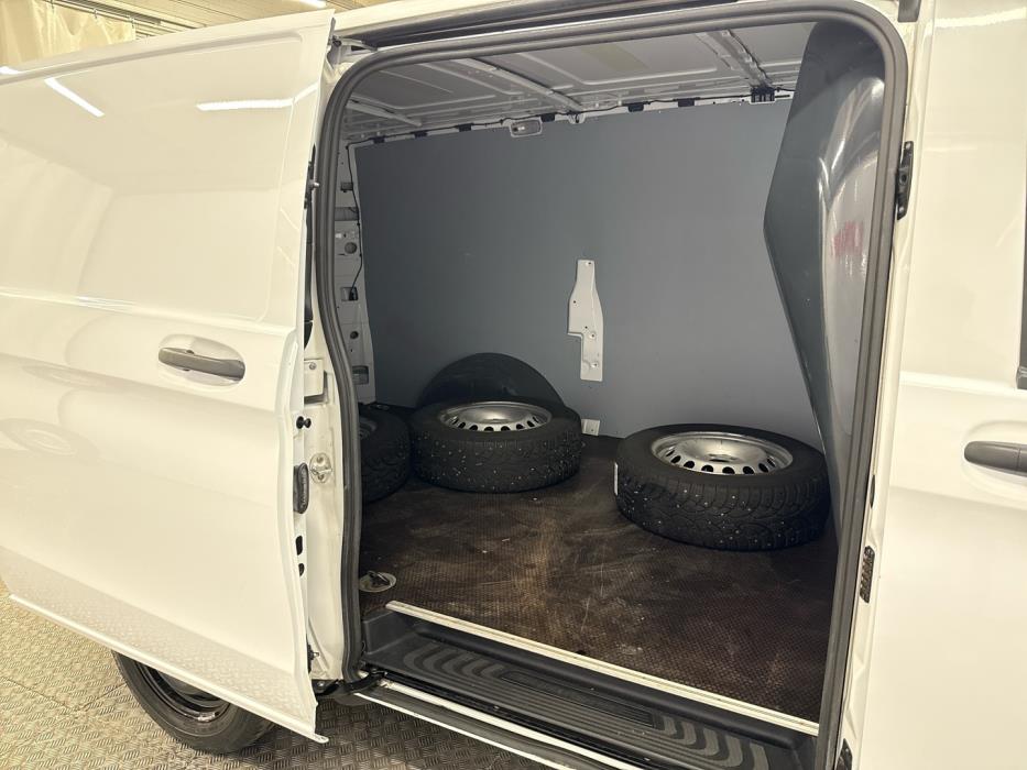 MERCEDES-BENZ Vito 2022