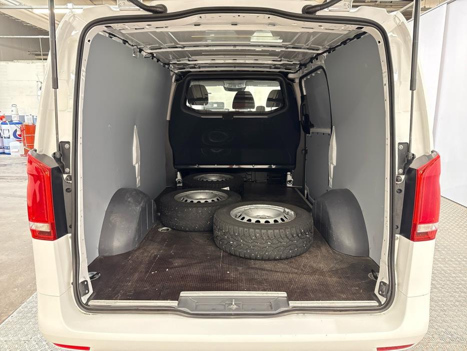 MERCEDES-BENZ Vito 2022