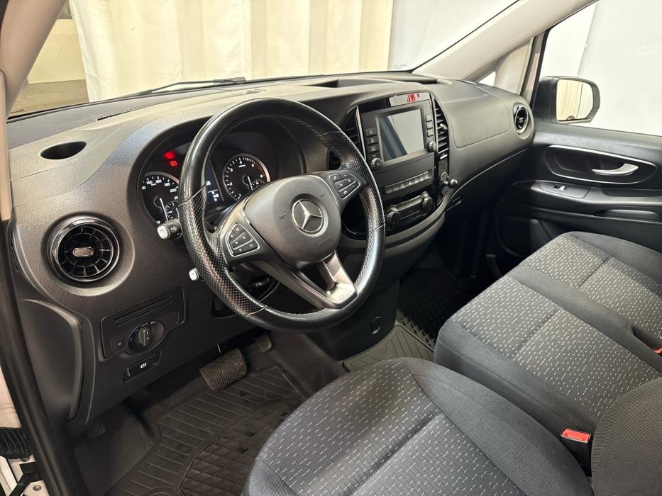 MERCEDES-BENZ Vito 2022
