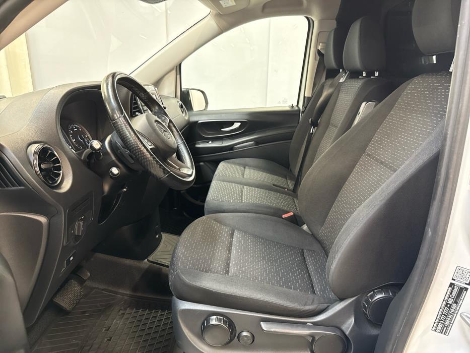 MERCEDES-BENZ Vito 2022