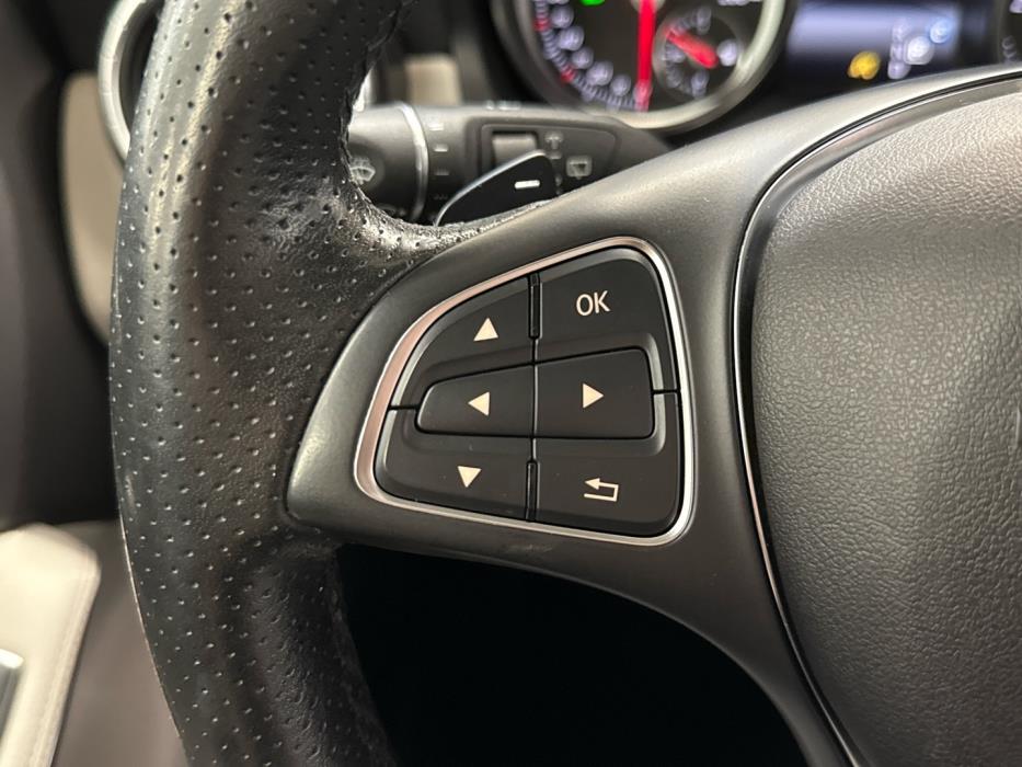 MERCEDES-BENZ CLA 2017