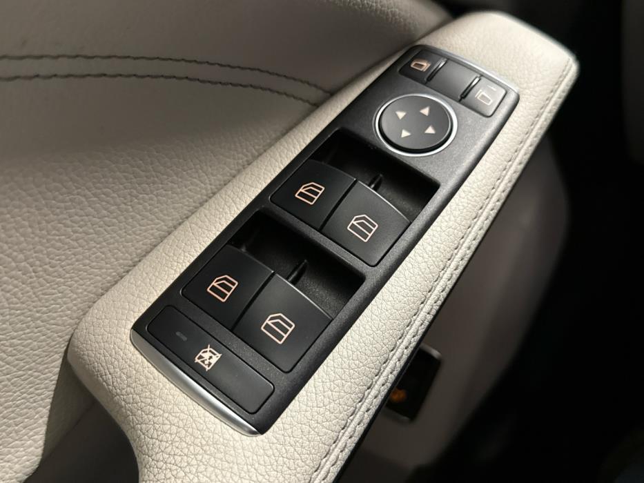 MERCEDES-BENZ CLA 2017