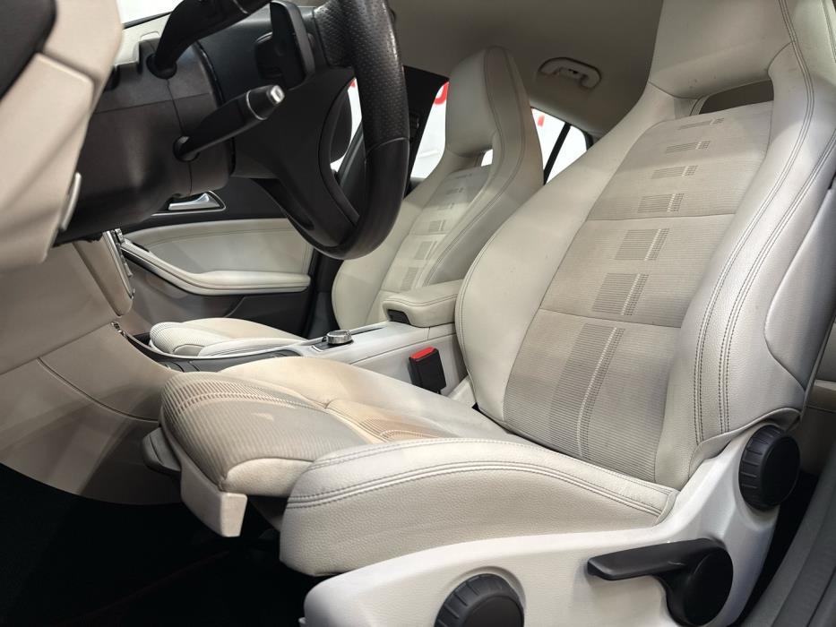 MERCEDES-BENZ CLA 2017