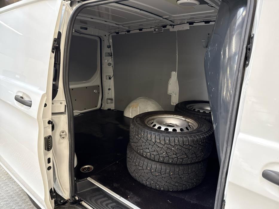 MERCEDES-BENZ Vito 2022