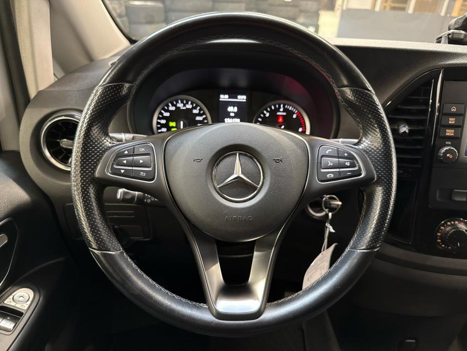 MERCEDES-BENZ Vito 2022